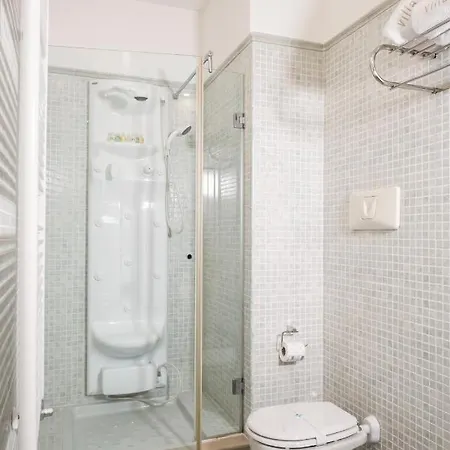 Rufo Nocleg ze śniadaniem 4*